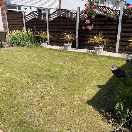 Contractor Accommodation Near Heathrow, Windsor Minutes From M4 Slough Exterior photo